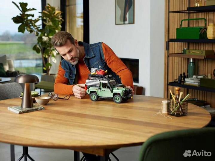 Конструктор Лего Техник Land Rover Defender 90