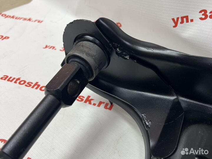 Рычаг верхний Great Wall Hover H3