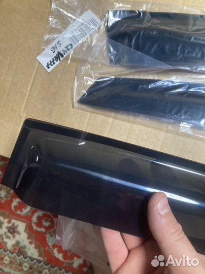 Ветровики(toyota rav4 2012)(королла)(Ниссан )