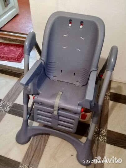 Стул для кормления