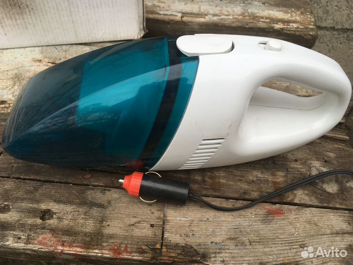 Пылесос автомобильный в хорошем сомтоянии