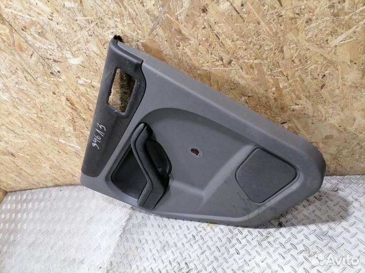 Обшивка двери задней левой Ford Focus 2005-2008