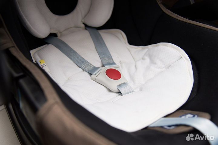 Автолюлька Chicco auto-fix fast с вкладышем от 0