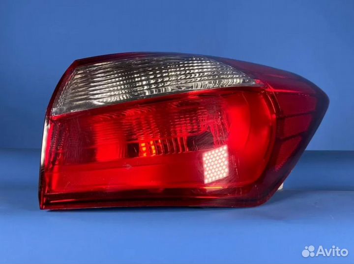 Фонарь Cerato 2013