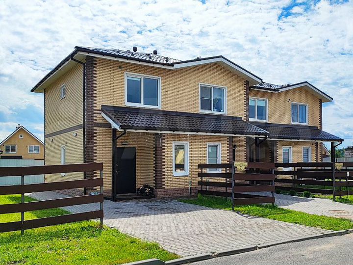 Таунхаус 60 м² на участке 2 сот.