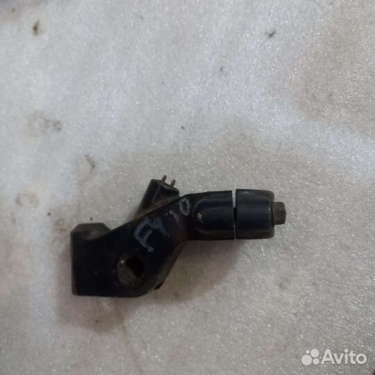 Кронштейн рычага сцепления Honda CBR 600F4/F4i