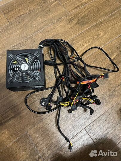 Блок питания FinePower 850w (нерабочий)