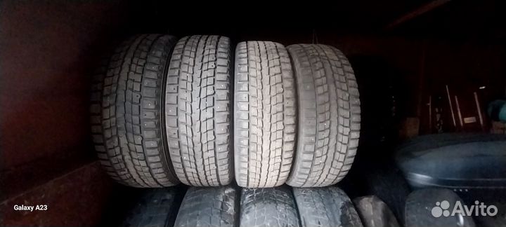 Dunlop SP Winter Ice 02 225/65 R17 197T