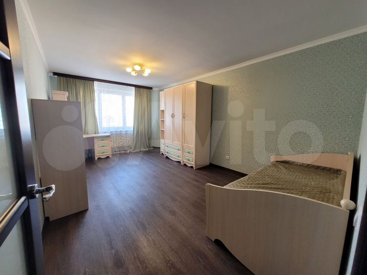 3-к. квартира, 90 м², 6/14 эт.