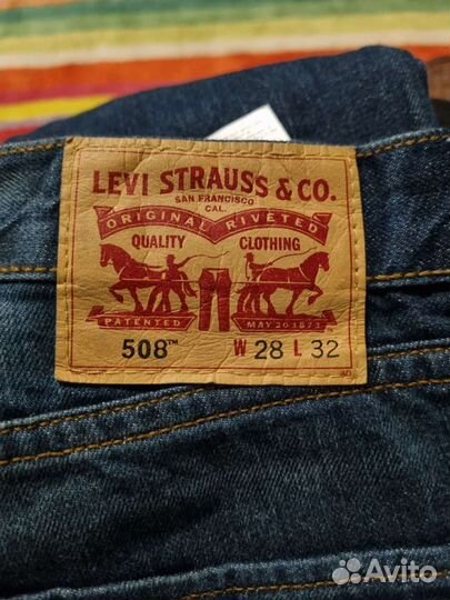 Джинсы levis