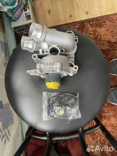 Помпа с термостатом vag для моторов 1,8-2,0