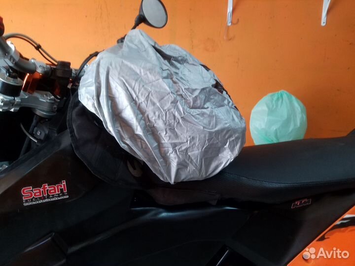 Сумка на бак мотоцикла на магнитах большая