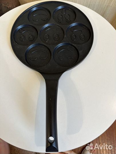 Сковорода для оладий со смайликами