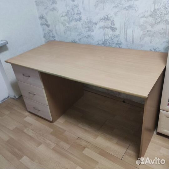 Стол офисный с тумбой бу