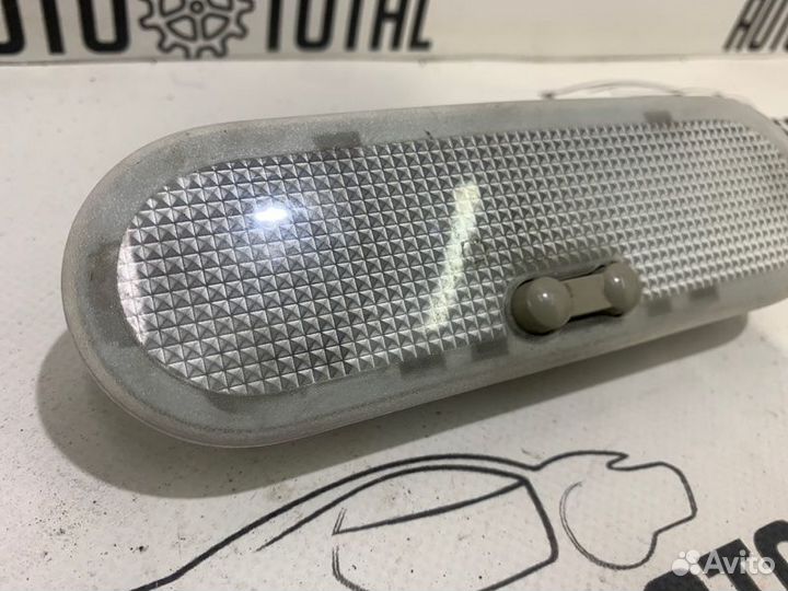 Плафон потолочный Renault Logan K7J710 2008