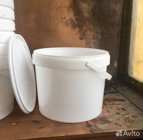 Ведра пластиковые с крышкой 12 литров