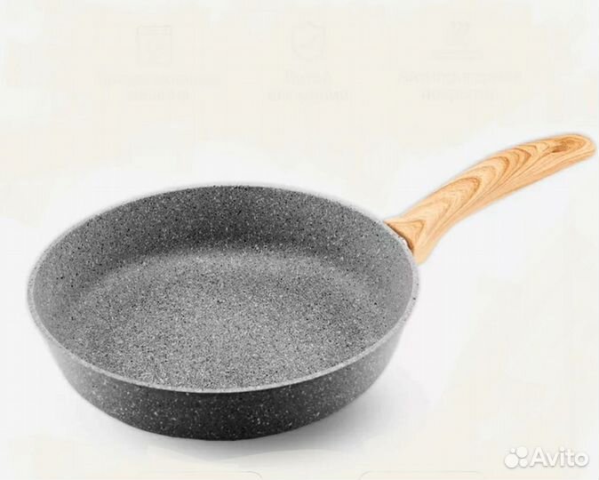 Сковорода антипригарная 26см новая