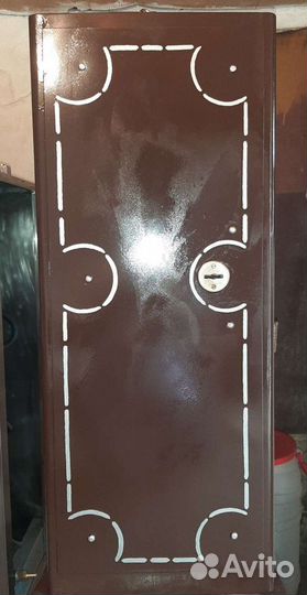 Сейф заводской