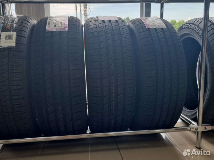 Nexen N'Fera SU1 215/55 R17 94V