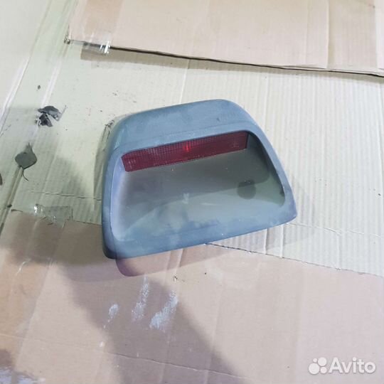 Дополнительный стоп сигнал mazda 323 BJ
