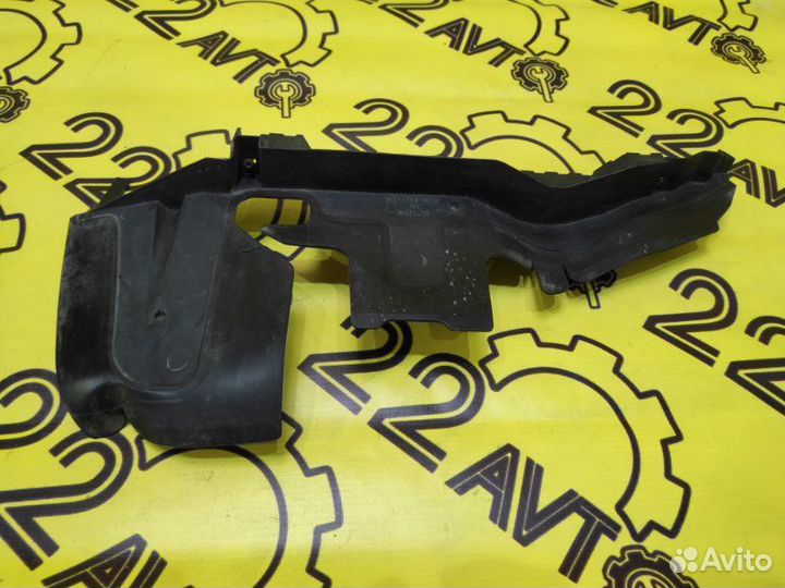 Защита радиатора передняя правая Audi A6 4F2