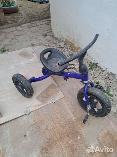Детский трехколесный велосипед бу