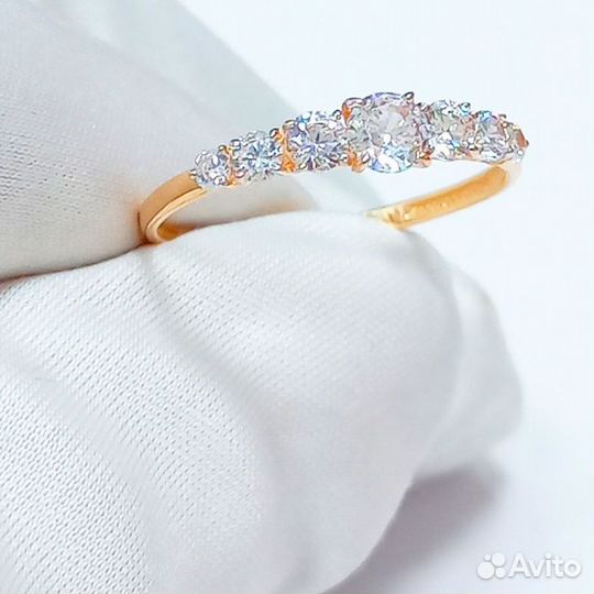 Золотое кольцо с фианитом 18р