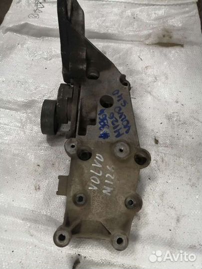 Кронштейн кондиционера Volvo S40 2001-2003