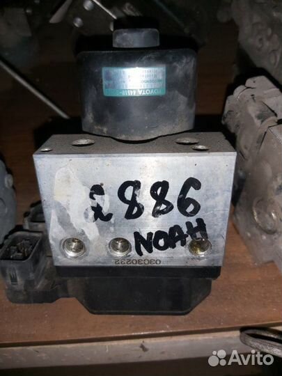 Блок ABS Toyota Lite Ace Noah SR40G 3S-FE 2001