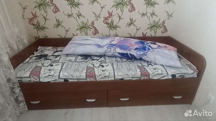 Кровать