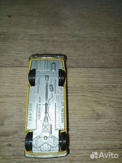 Машина ваз гаи 1:43