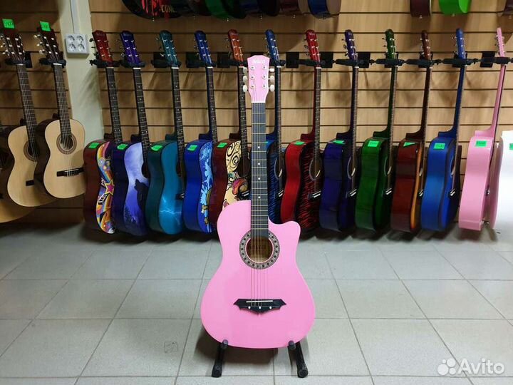 Розовая гитара