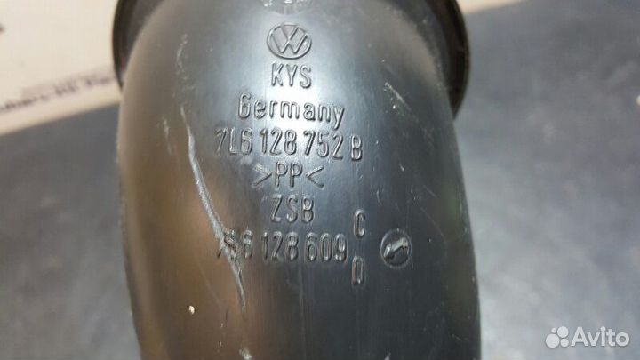 Патрубок воздушного фильтра Audi Q7 4L 4.2 BAR 06