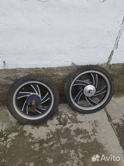Колеса для мопеда