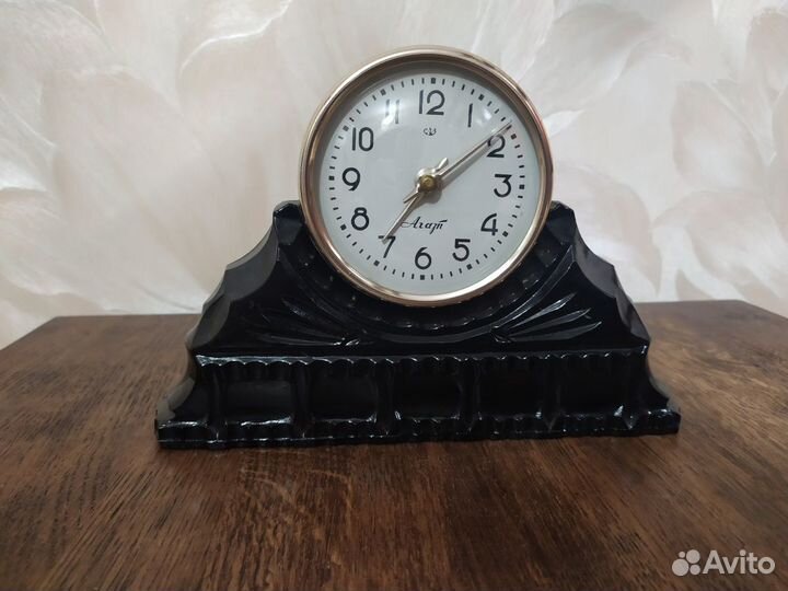 Настольные часы агат СССР