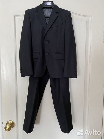 Костюм на мальчика 122-128