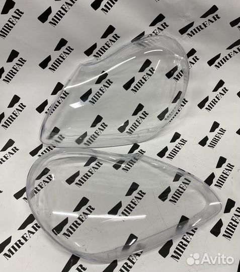 Правое стекло фары Porsche Cayenne I 955 2002-2007