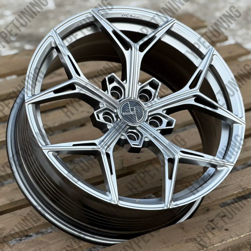 Литые диски 305 Forged FT105 8×R18 5×114.3
