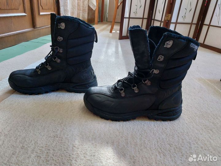 Ботинки зимние высокие Helly Hansen