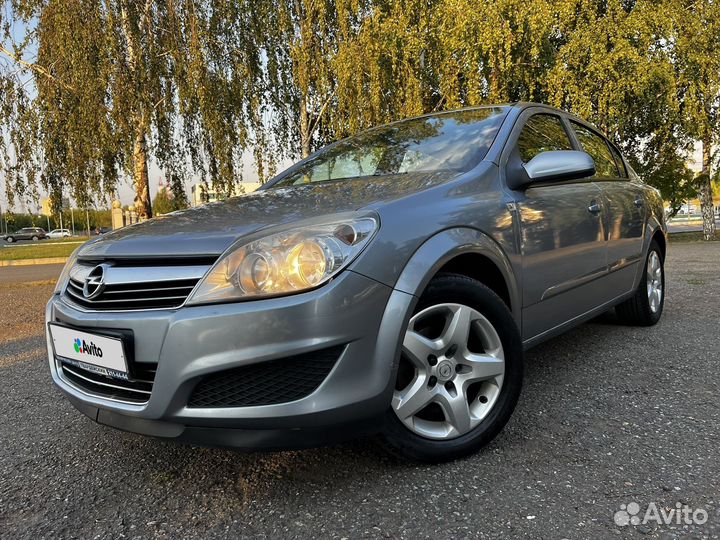 Opel Astra 1.8 МТ, 2009, 159 965 км