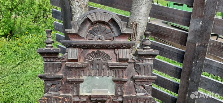 Старинное зеркало