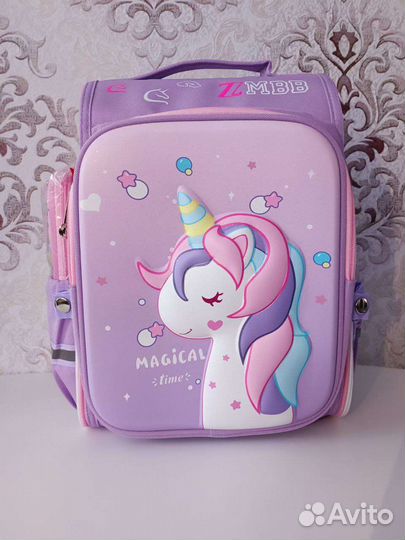 Рюкзак школьный новый с пеналом и брелком