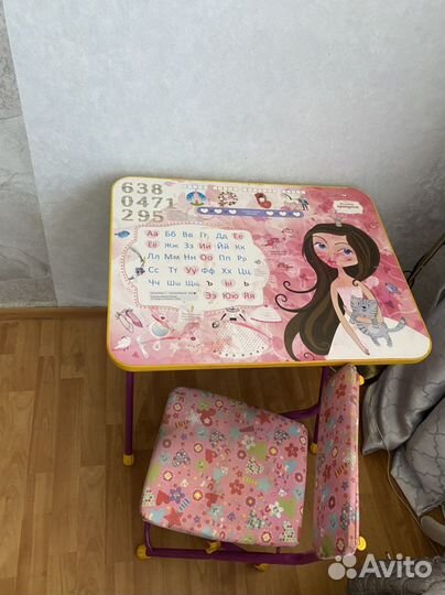 Детский стол и стульчик