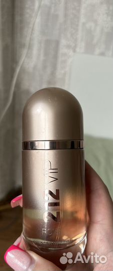 Carolina herrera 212 vip rose