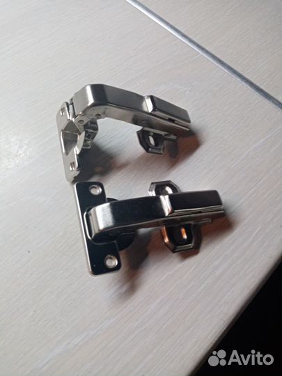 Петли дверные с даводчиком