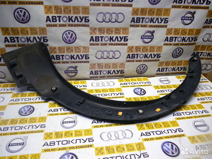 Накладка на крыло переднее правое Вольво XC70 3067