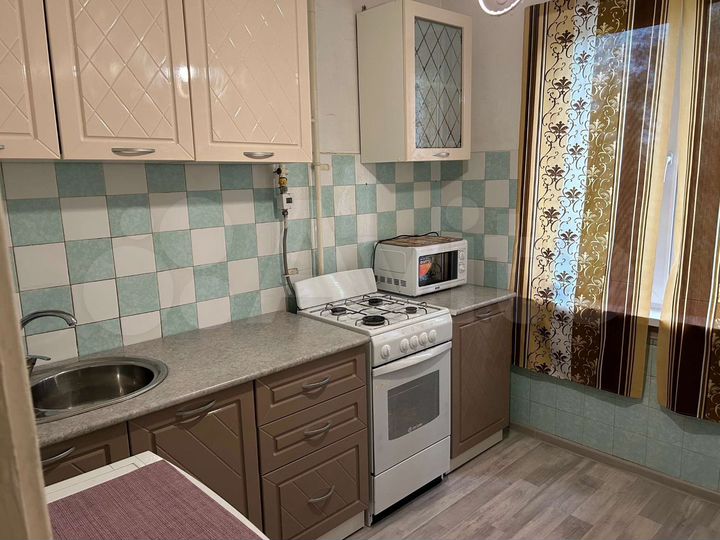 2-к. квартира, 47 м², 3/5 эт.