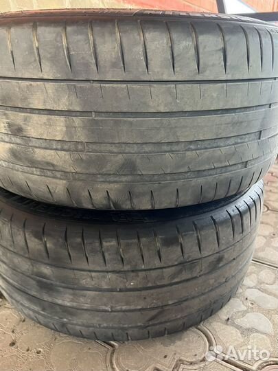 Michelin Pilot Sport 4 245/40 R18