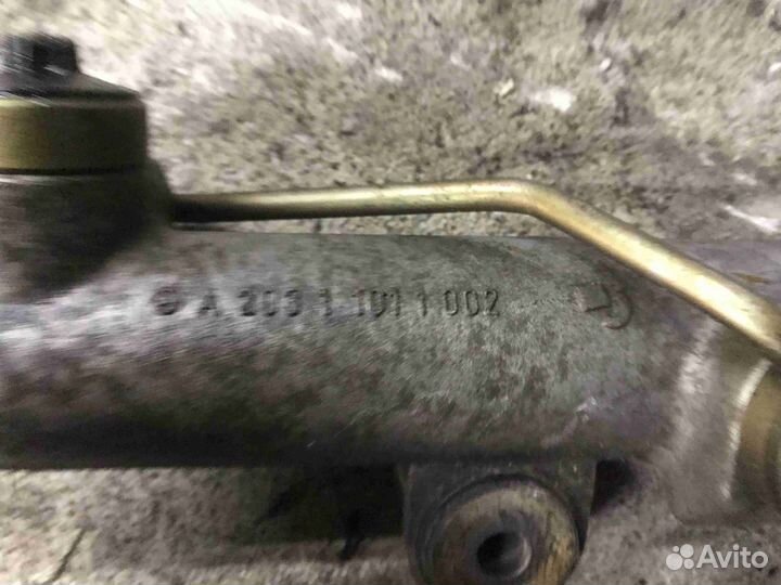 Рулевая рейка Mercedes C W203