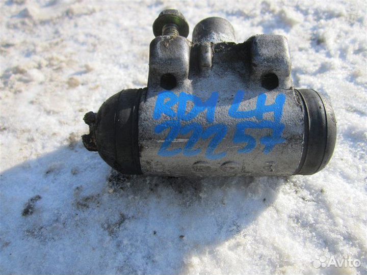 Рабочий тормозной цилиндр задний левый Honda Cr-V